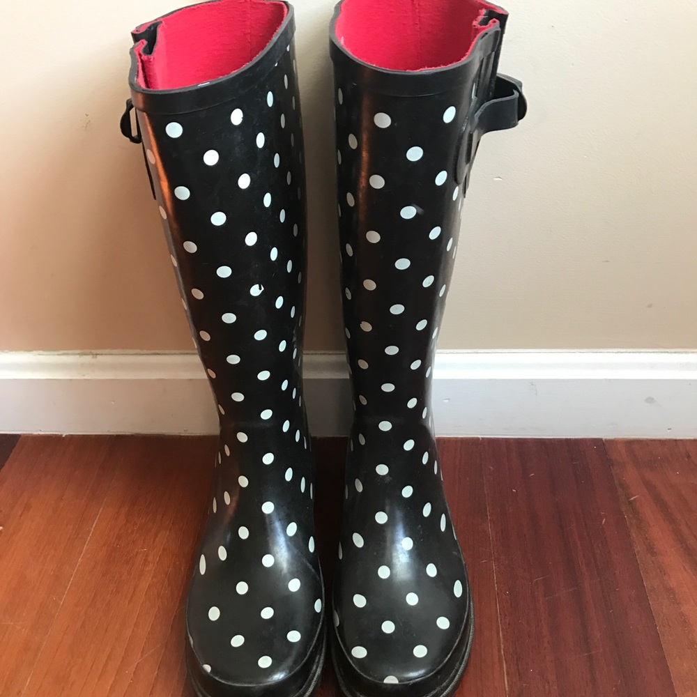 Intrigue Rain Boots
